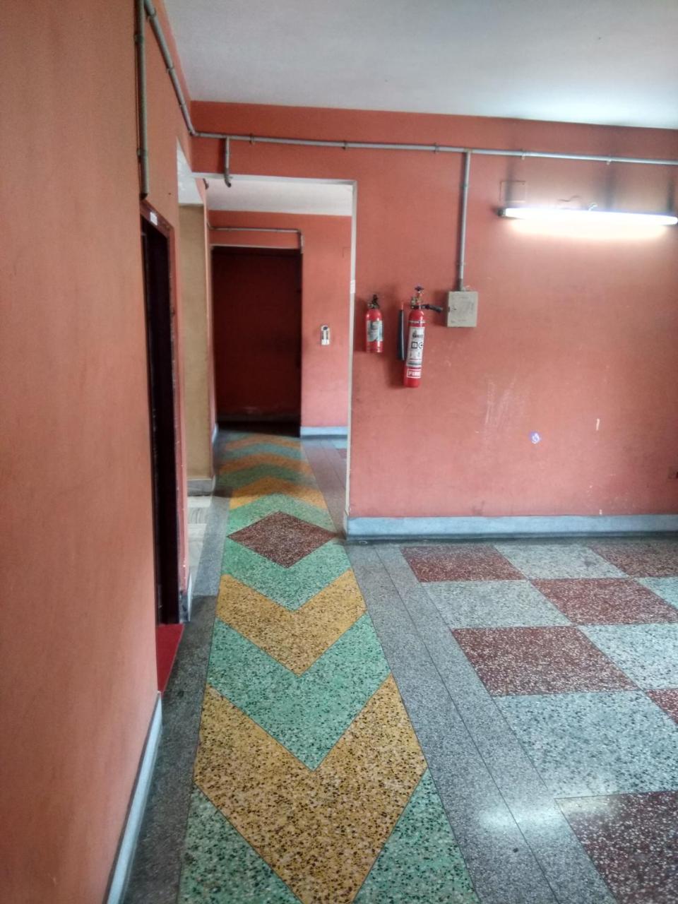 כלכותה Renu Guest House מראה חיצוני תמונה