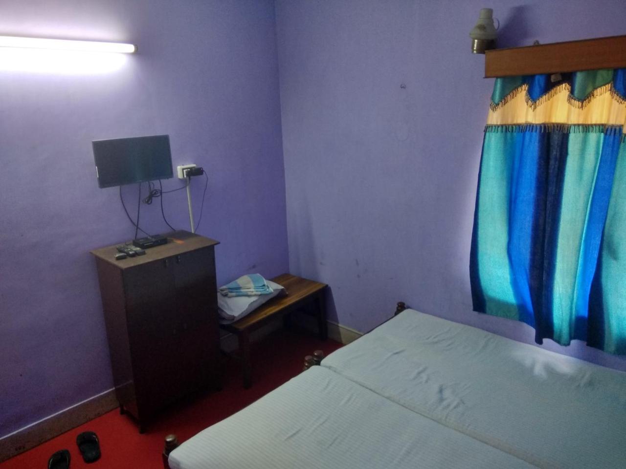 כלכותה Renu Guest House מראה חיצוני תמונה
