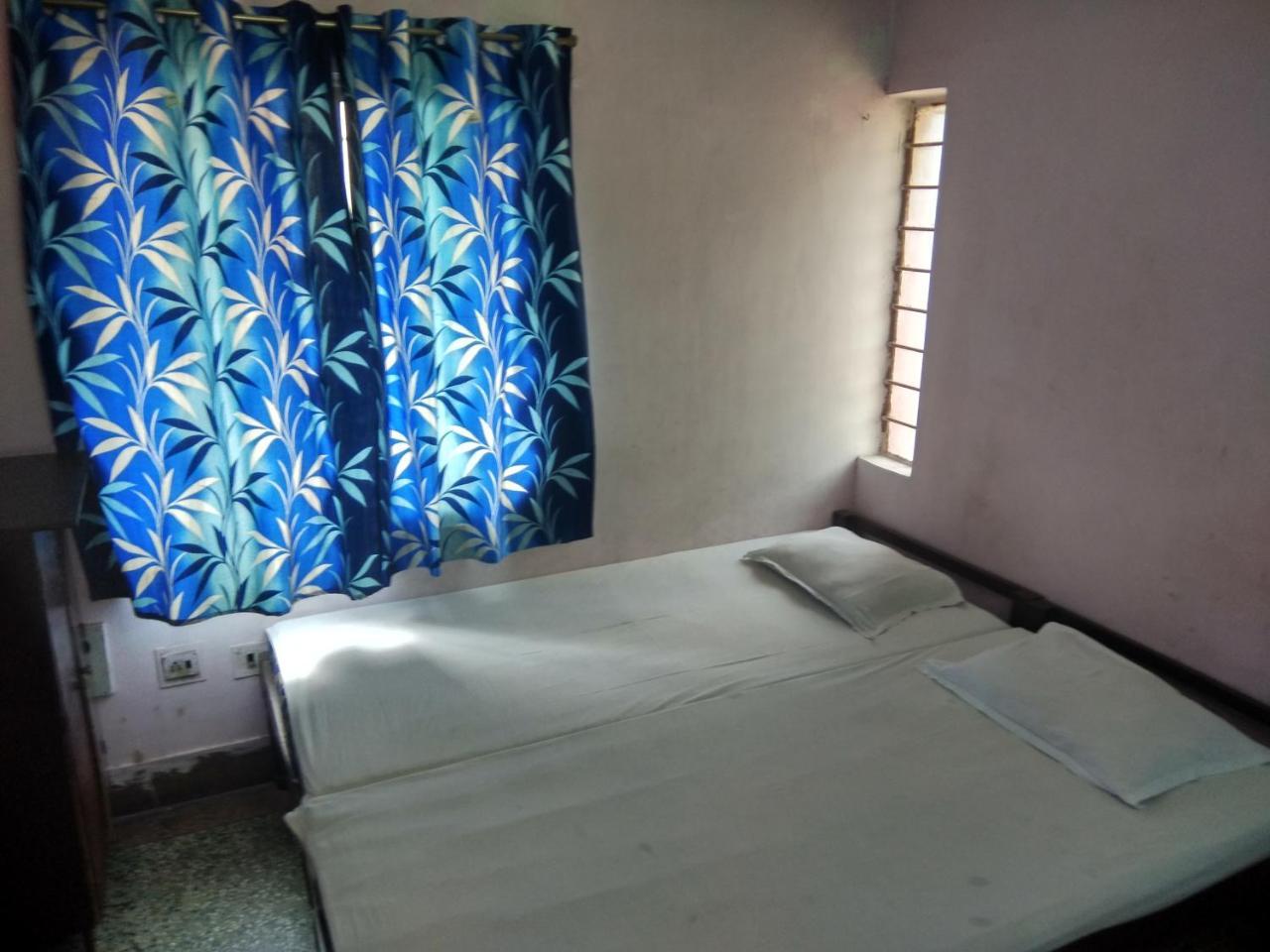 כלכותה Renu Guest House מראה חיצוני תמונה